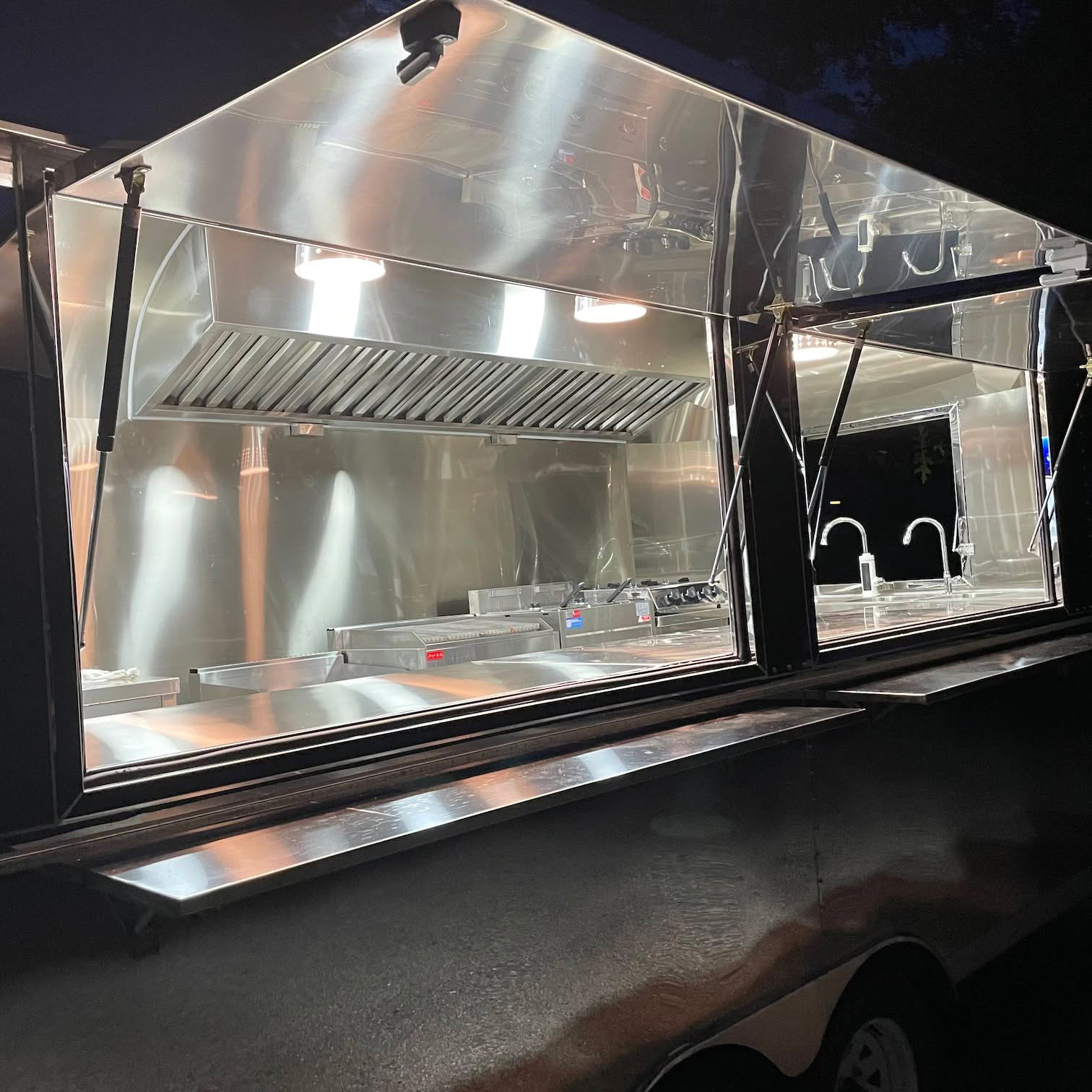 304 Edelstahl-Food-Trailer mit – Commercial Kitchen And Bar Bewertung und Preis